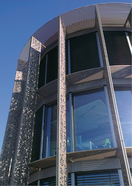 2 EXTENSION MAISON COMMUNALE A KEHLEN Maître d’ouvrage : Administration Communale de Kehlen Architecte : Atelier d’architecture et de design Jim Clemes S.A., Esch-sur-Alzette