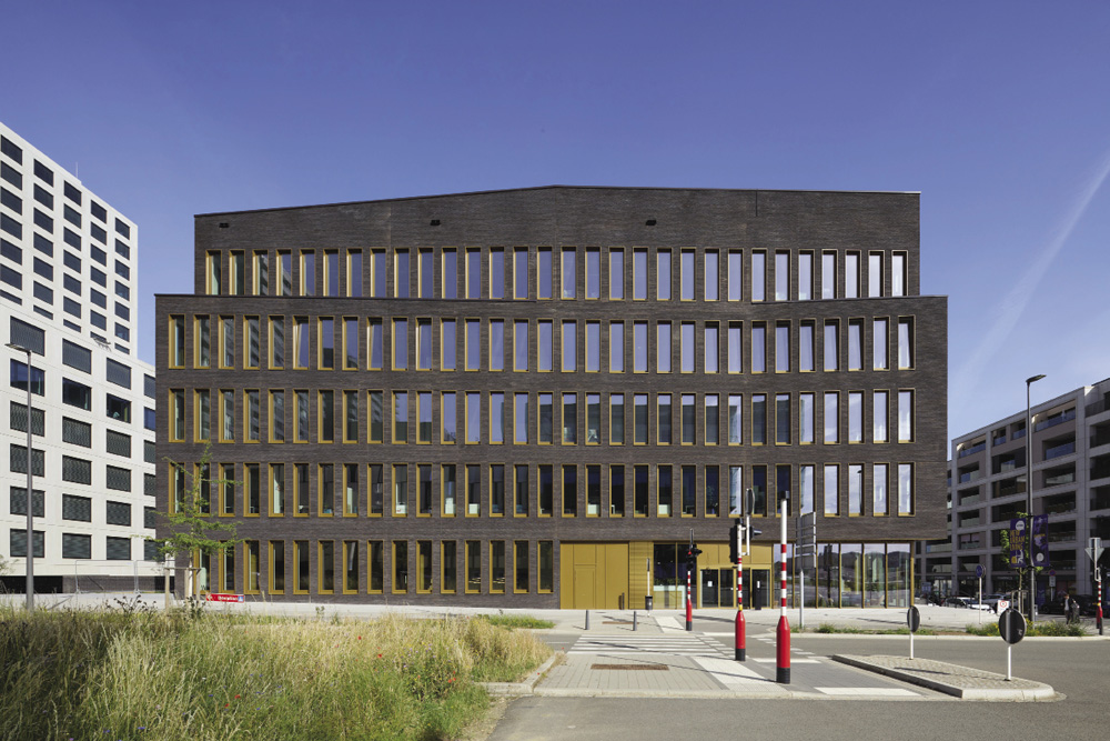 2-3 Bâtiment administratif Spaces
Grossfeld PAP S.A, Cloche d’Or 2-3 Bâtiment administratif Spaces
Grossfeld PAP S.A, Cloche d’Or