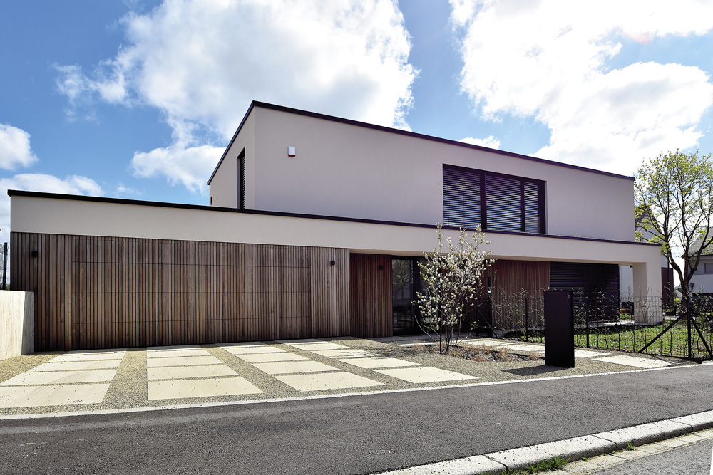 1-3 Maison Schouweiler public://import2026/images/IMG1_annik-pepermans-architecte-ap-10567_maison-schouweiler_opt.jpg
