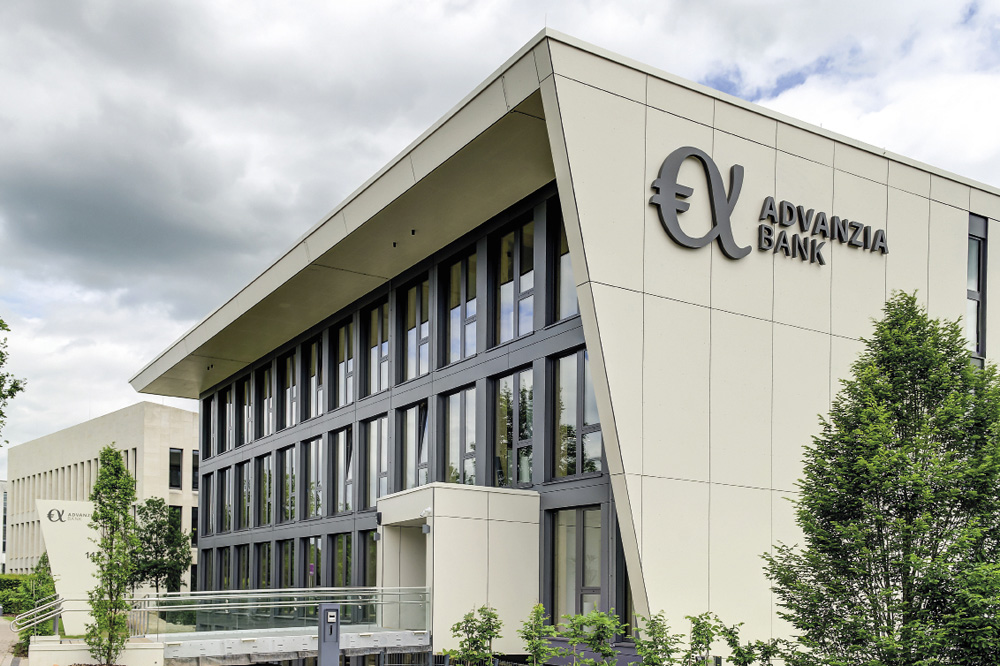 2 Advanzia Bank 2 Advanzia Bank