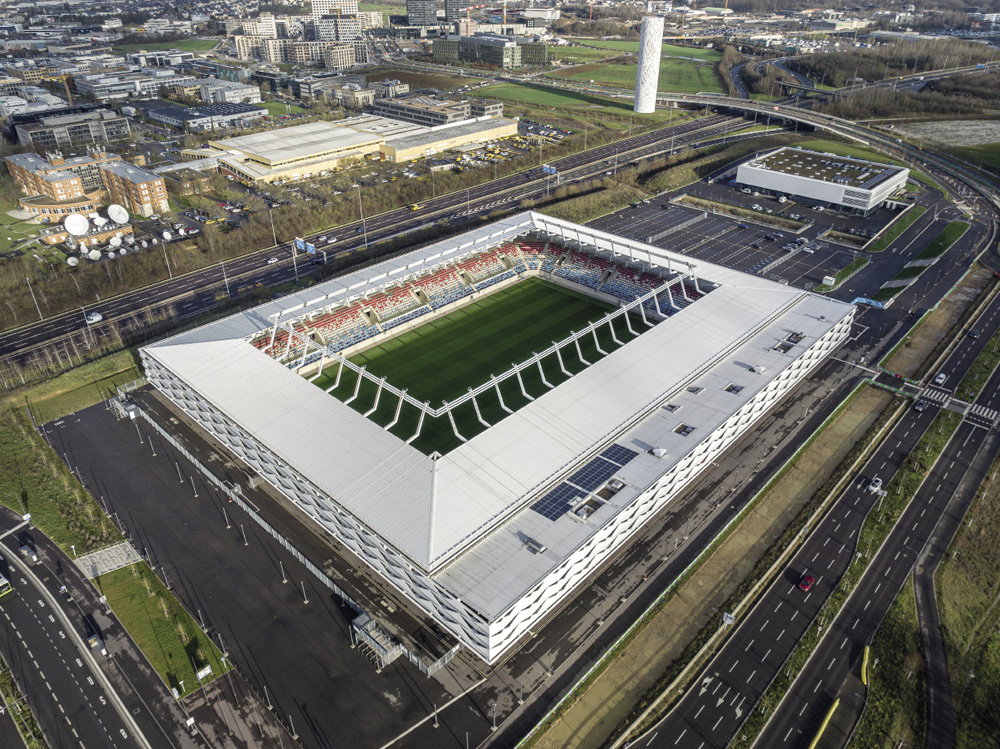 2 Stade de Luxembourg et bâtiment du Service des Sports de la Ville de Luxembourg à Luxembourg 2 Stade de Luxembourg et bâtiment du Service des Sports de la Ville de Luxembourg à Luxembourg