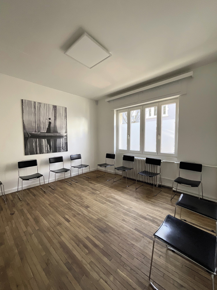 1 Rénovation d’un cabinet médical public://import2026/images/IMG1_lammar-laura-ap-3625_maison-fischer_opt.jpg