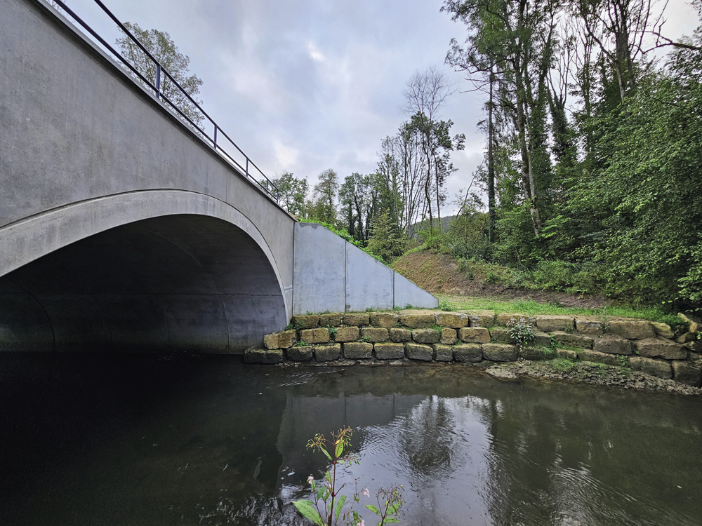 7 Reconstruction du pont OA 212 entre
Dondelange et Bour 7 Reconstruction du pont OA 212 entre
Dondelange et Bour