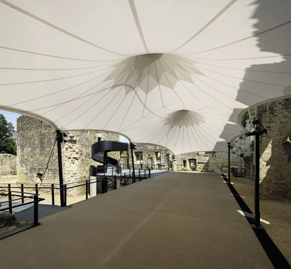 1-2 Ney & Partners_Membrane Structure Koerich Castle public://import2026/images/NeyAndPartners_Koerich_03_JLDeru_opt.jpg