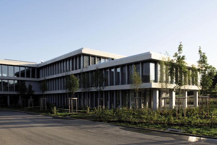 DAL ZOTTO & ASSOCIES S.à R.L.