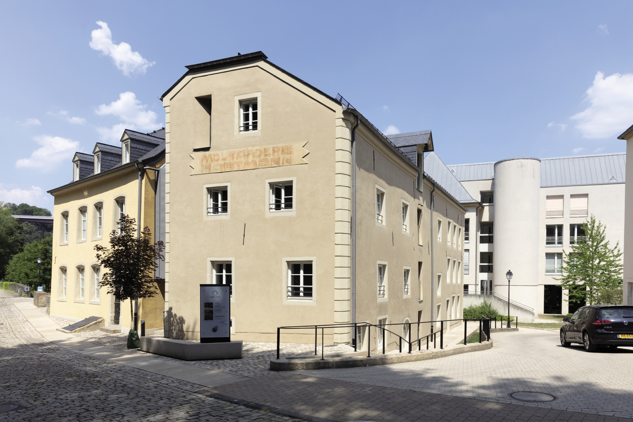 DAL ZOTTO & ASSOCIES S.à R.L.